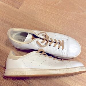 White Stan Smith Adidas size 9